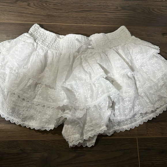 White Lace Ruffled Skirt - Picture 2 of 4